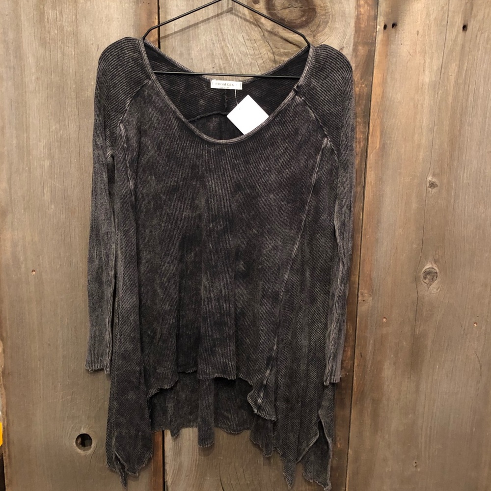PROMESA Mineral Wash Ribbed Split Hem Top in Black Size Medium Women’s